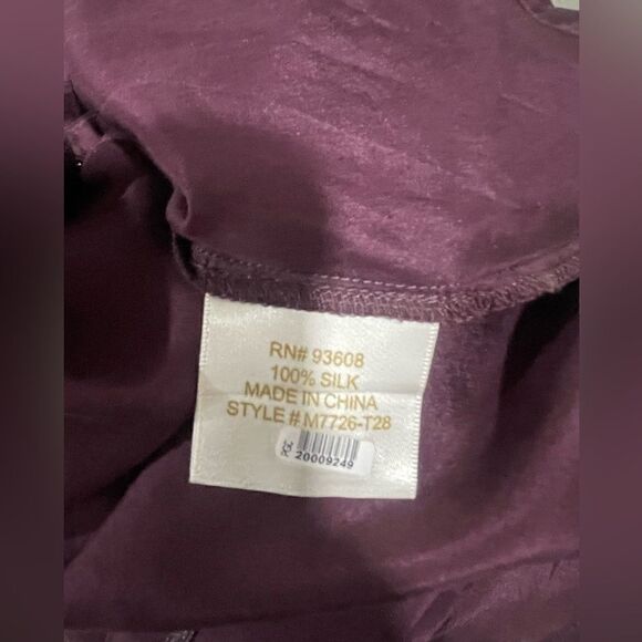Burgundy Top 100% Silk - Picture 5 of 7